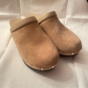 M. Gemi Tan Leather Clogs size 42 (US 11)